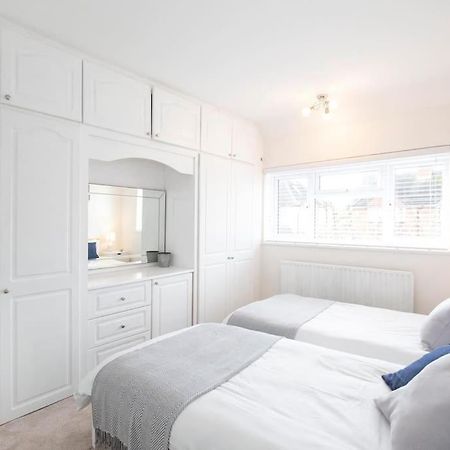 3 Bed House/Garden/Wi-Fi/Parking/Central Location Villa Guildford Exterior photo