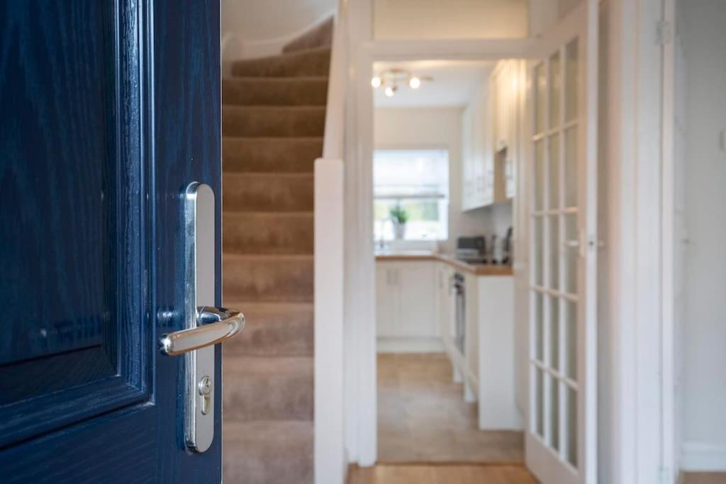 3 Bed House/Garden/Wi-Fi/Parking/Central Location Villa Guildford Exterior photo
