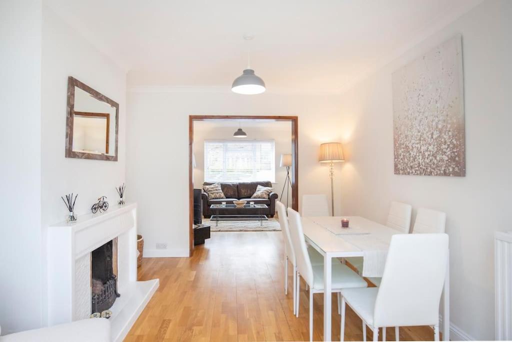 3 Bed House/Garden/Wi-Fi/Parking/Central Location Villa Guildford Exterior photo