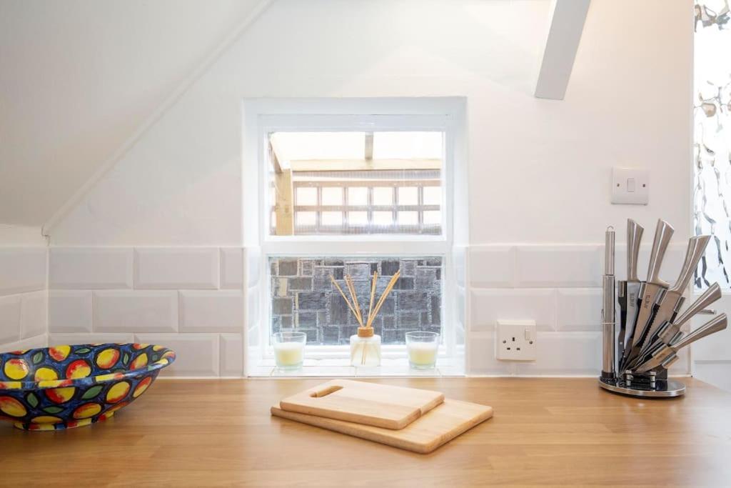 3 Bed House/Garden/Wi-Fi/Parking/Central Location Villa Guildford Exterior photo